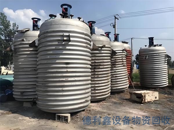 回收厂家潍坊搅拌站设备回收拆除价格，哪家专业
