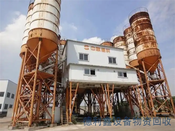 专业混凝土搅拌机回收，高价上门收购，一站式设备处置服务