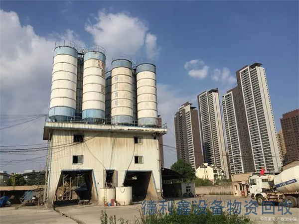 移动搅拌站混凝土搅拌机生产率低的原因
